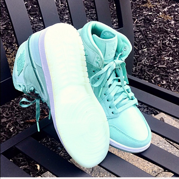 SOLD NWT Nike Air Jordan 1 SOH Metallic Mint - Picture 5 of 7